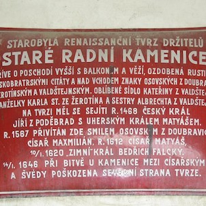 Tabulka na tvrzi