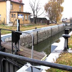 Plavební komora Babice na Baťově kanále