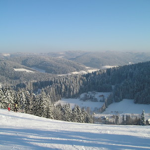 pohled ze sjezdovky Kyčerka