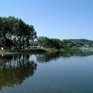 Lipno - pláž v Černé v Pošumaví
