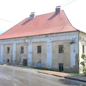 Pohled na zámek ze severu