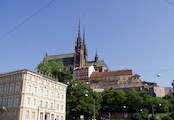 Pohled na katedrálu od Hlavního nádraží