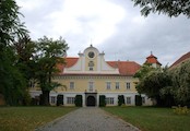 Zámek Ždánice - přední pohled