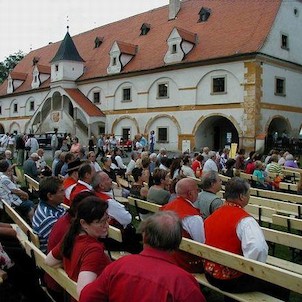 Vodní mlýn, Vodní mlýn ve Slupi při konání Slavností chleba