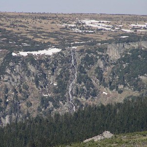 vodopád Pančavy, foto při max. zoomu z Vlaštovičích kamenů
