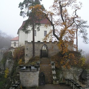 Valdštejn
