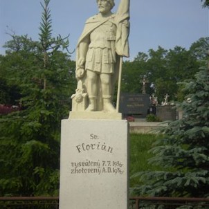 Sv. Florián, patrón hasičov pred cintorínom