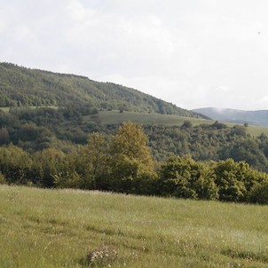 Vrch Drieňová stojí na kraji obce (foto BK)
