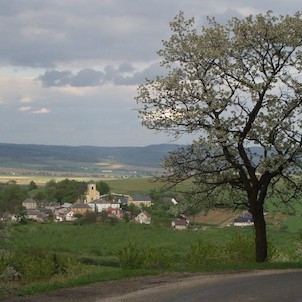 Nová Hradečná - výchozí bod na Bradlo