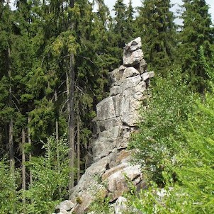 skály nad Libinou