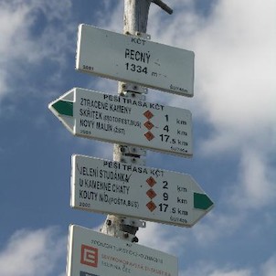 Rozcestí na Pecném