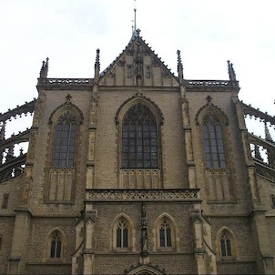 Průčelí chrámu sv. Barbory