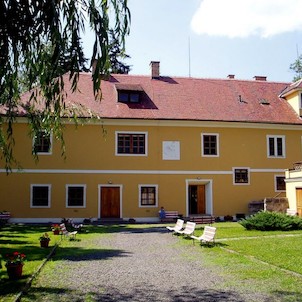 Jabkenická myslivna