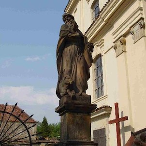 Kostel sv. Jana Křtitele - vchod, Barokní Lysá