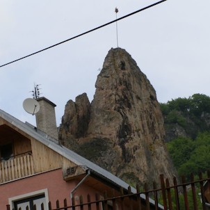 Červená