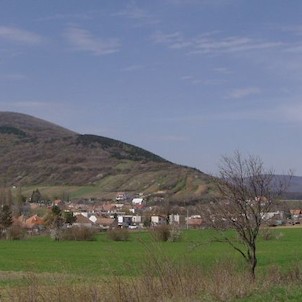 Horné Orešany v lete