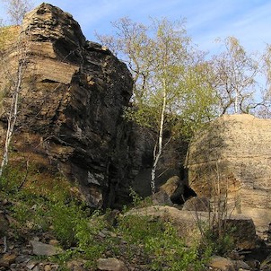 Hradiště, vrcholové skály