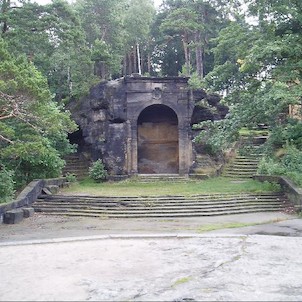 Umělá jeskyně