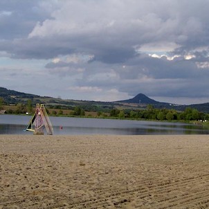 Jezero Chmelař