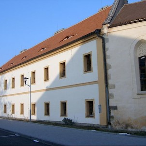 Kostel a špitál