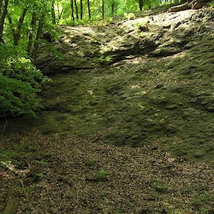Krušnohorský zlom, Naučná stezka Přírodou a dějinami Oseka