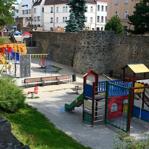 Dětské hřiště ve Věžní ulici